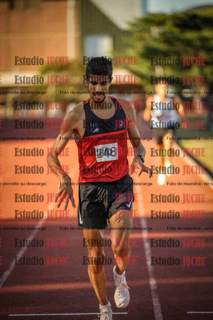 Fotos de los 3000 m llanos de varones