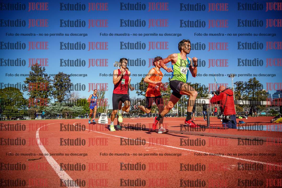 Fotos de los 3000 m llanos de varones