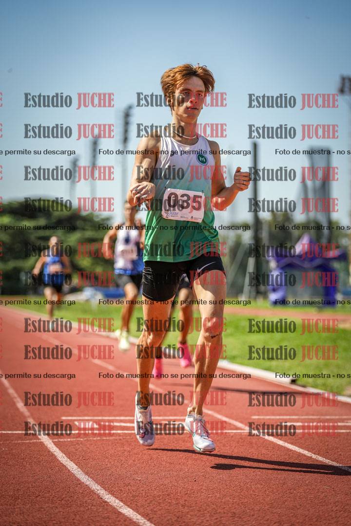 Fotos de los 800 m llanos de varones