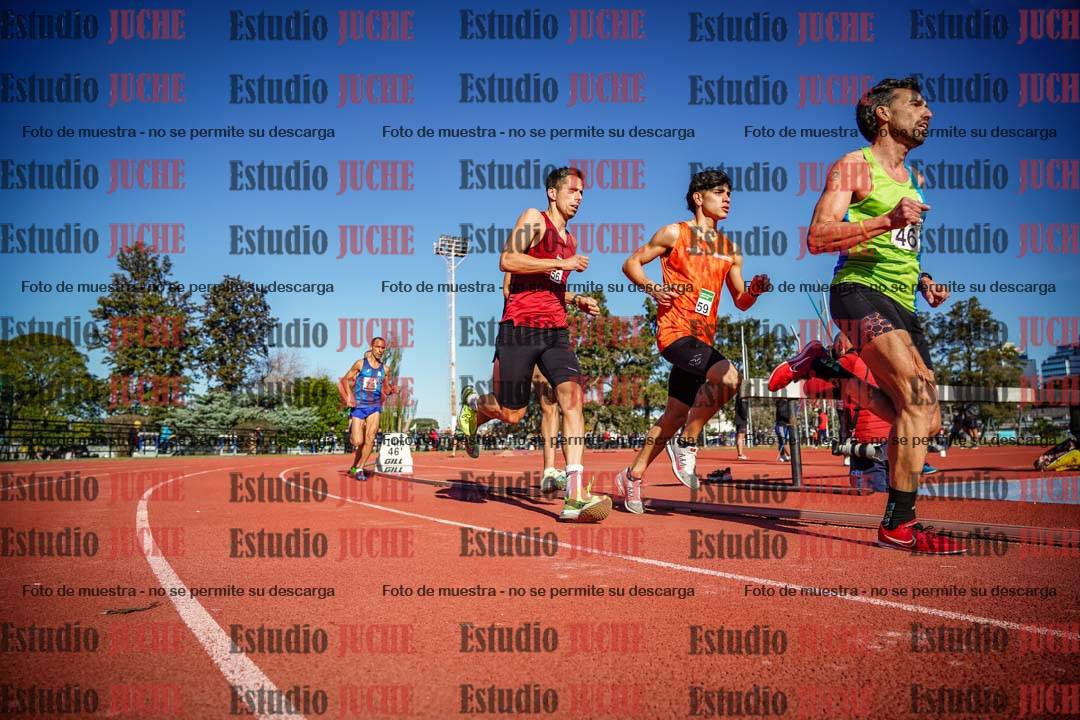 Fotos de los 3000 m llanos de varones