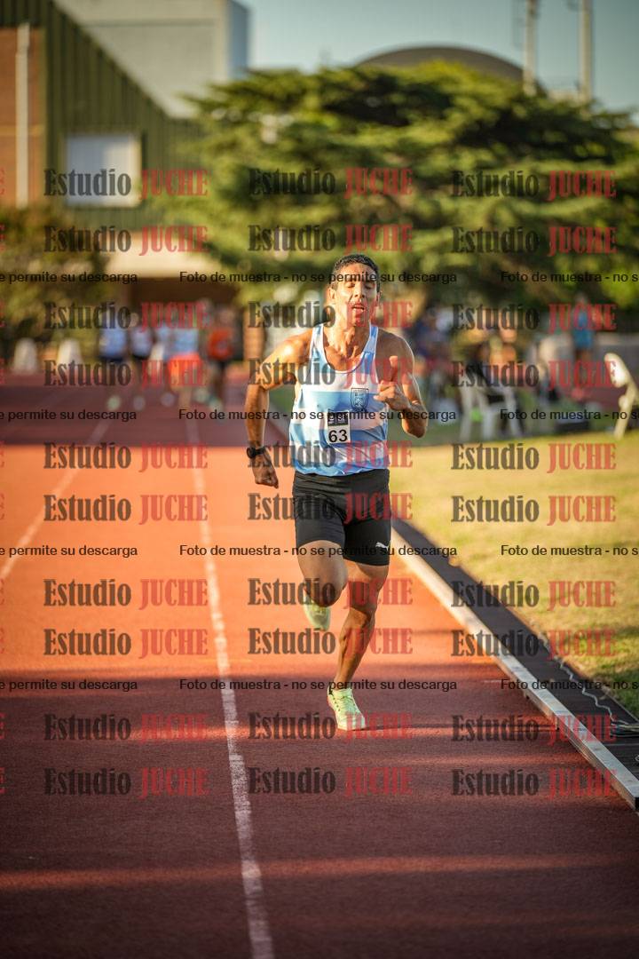Fotos de los 3000 m llanos de varones