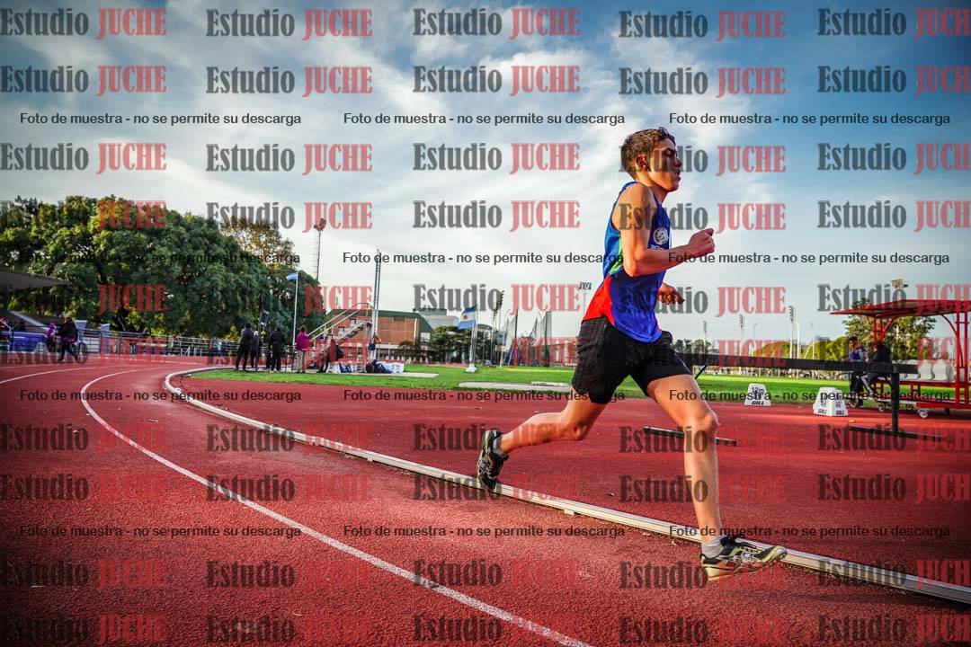 Fotos de los 3000 m llanos de varones