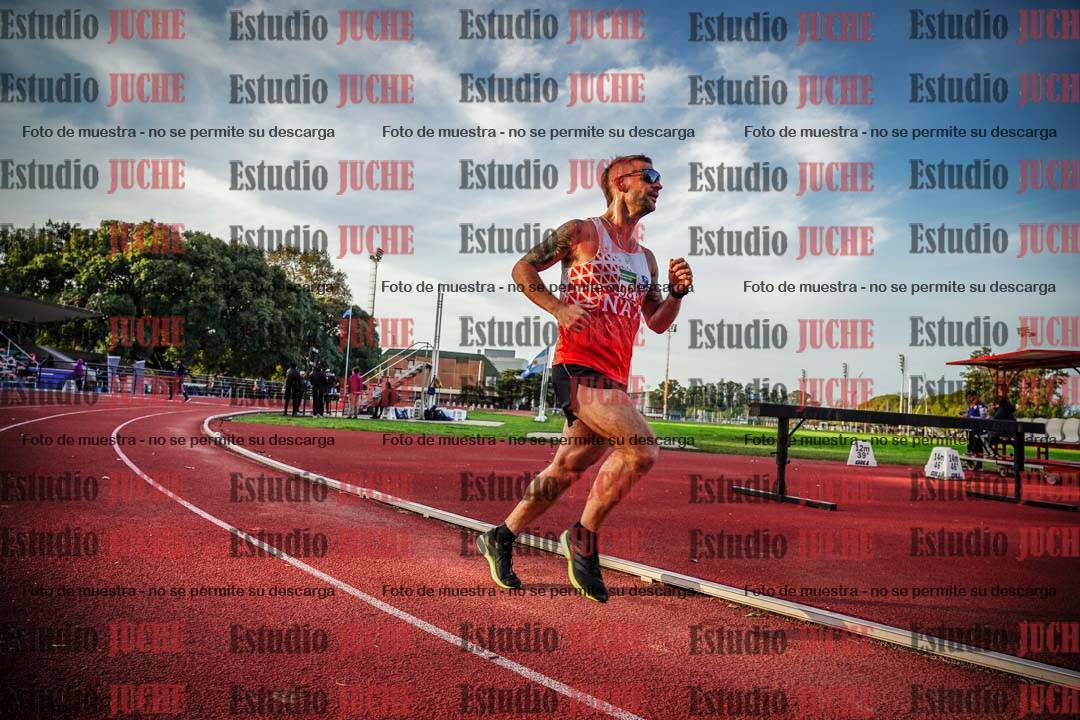 Fotos de los 3000 m llanos de varones