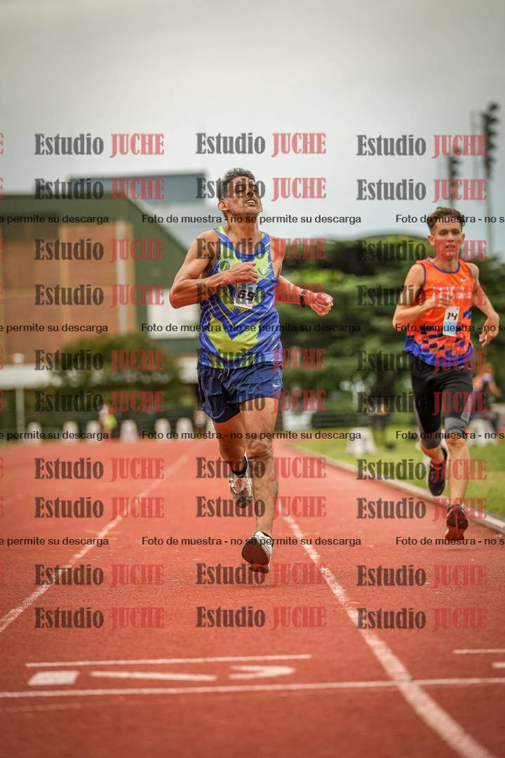 Fotos de los 3000 m llanos de varones