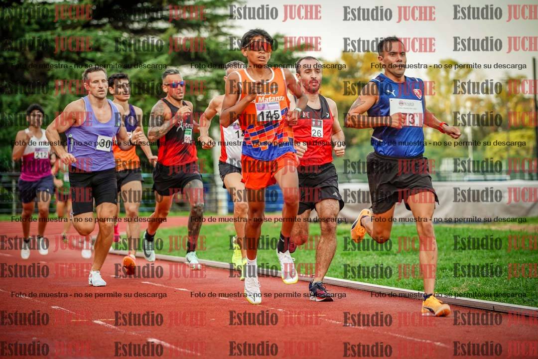 Fotos de los 1500 m llanos de varones