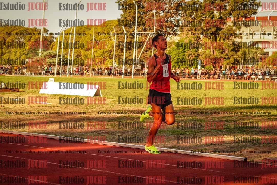 Fotos de los 3000 m llanos de varones