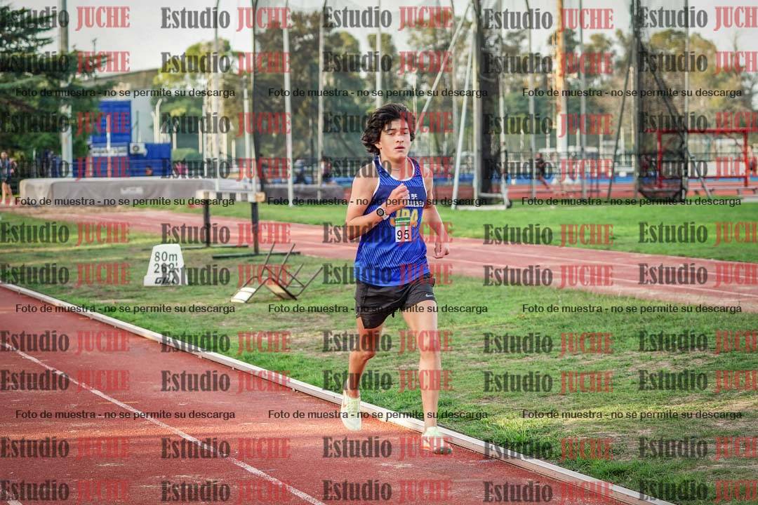 Fotos de los 3000 m llanos de varones