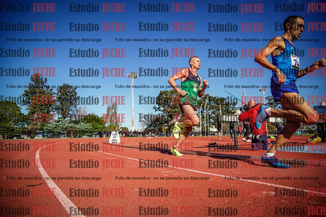 Fotos de los 3000 m llanos de varones