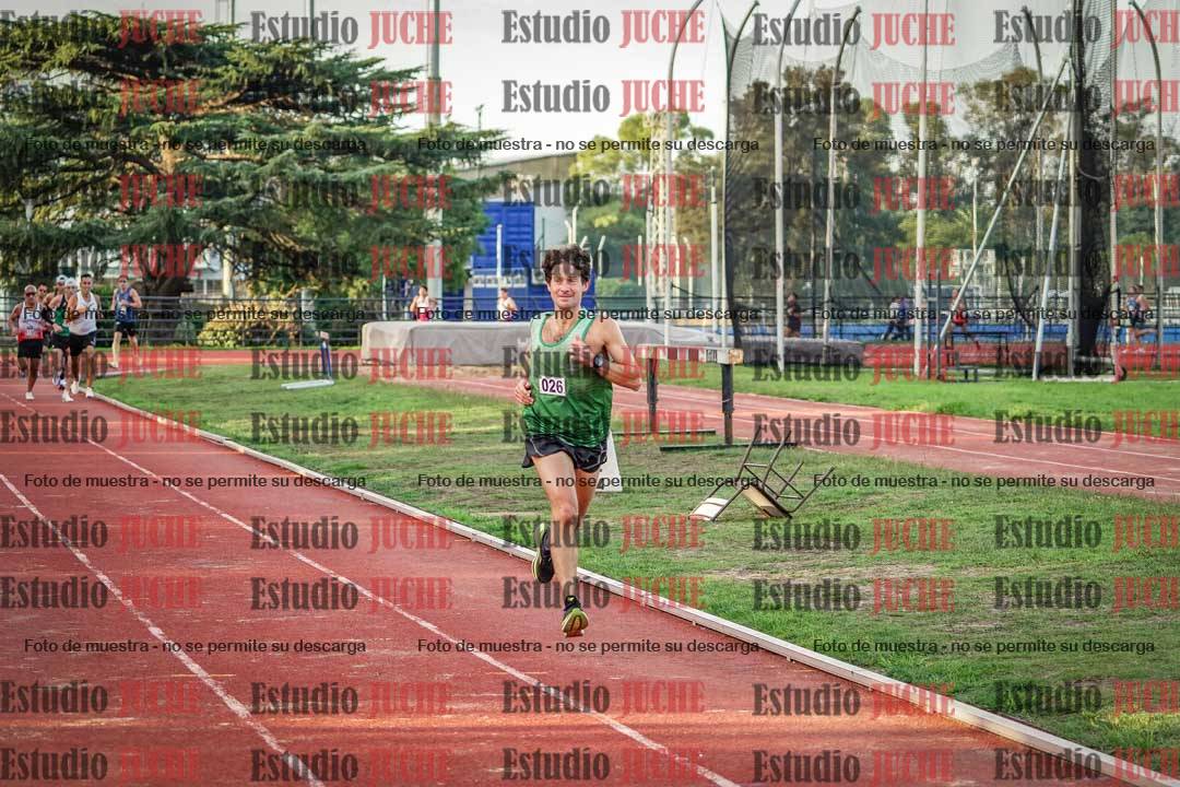 Fotos de los 3000 m llanos de varones