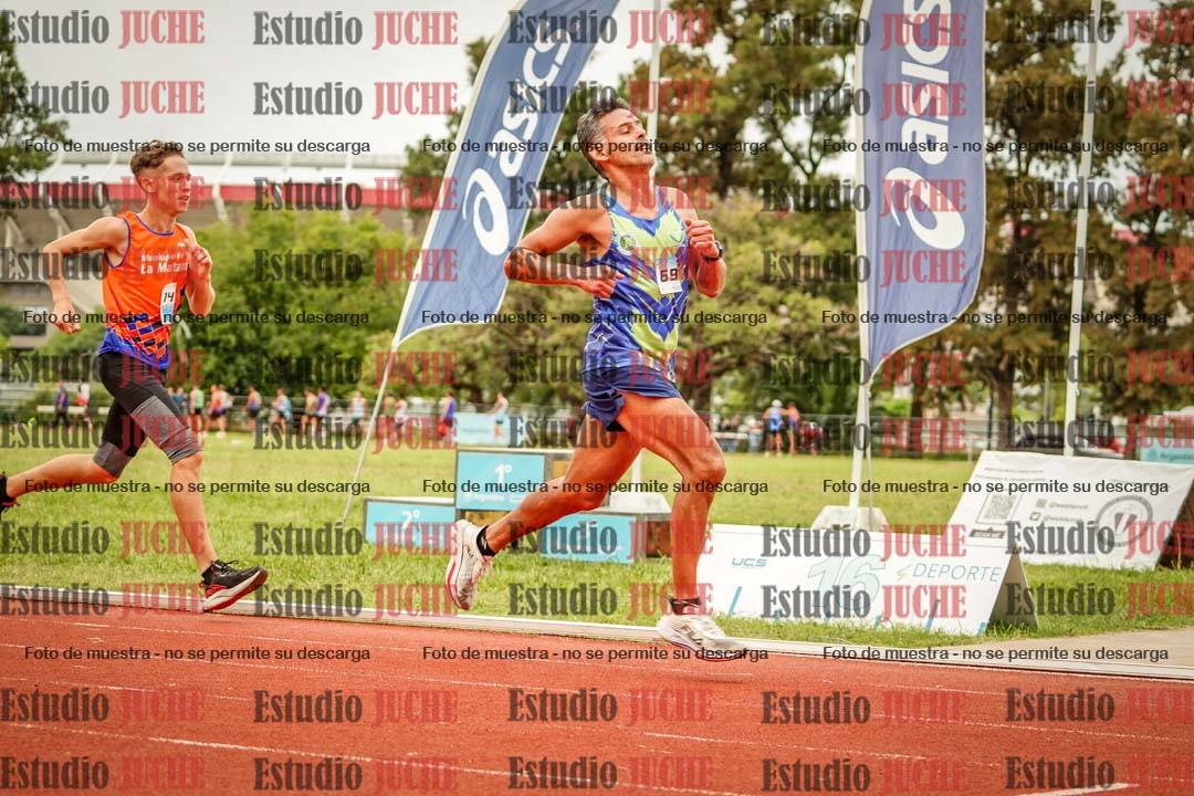 Fotos de los 3000 m llanos de varones