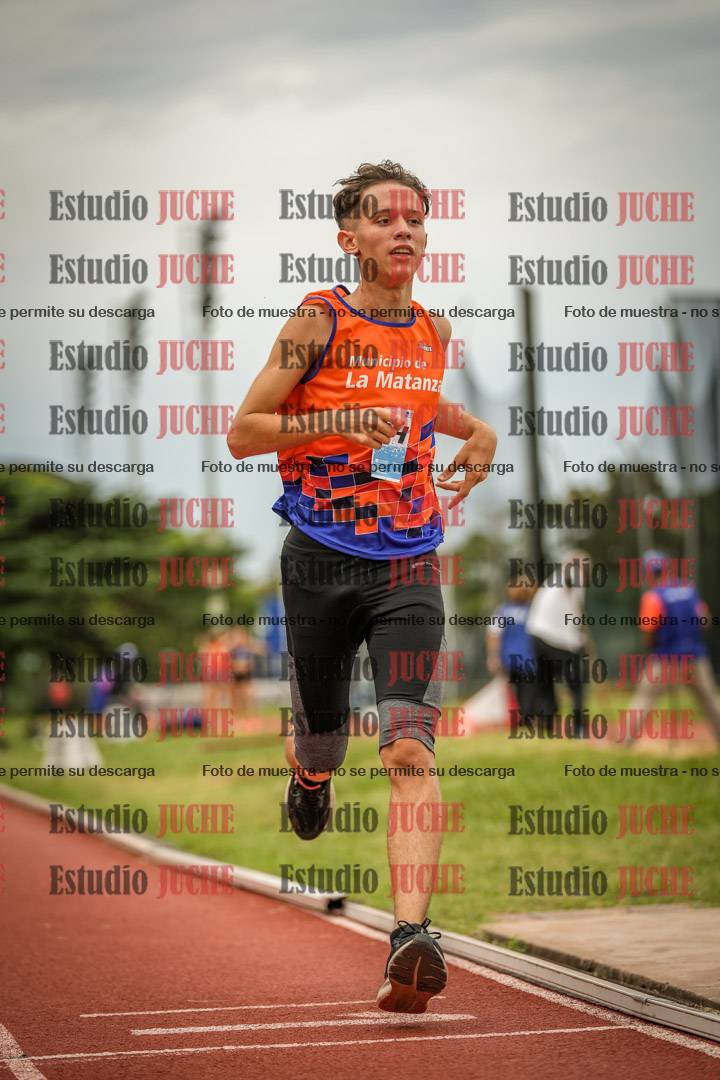 Fotos de los 3000 m llanos de varones