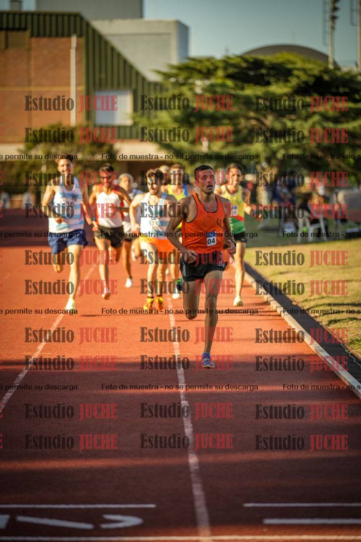 Fotos de los 3000 m llanos de varones