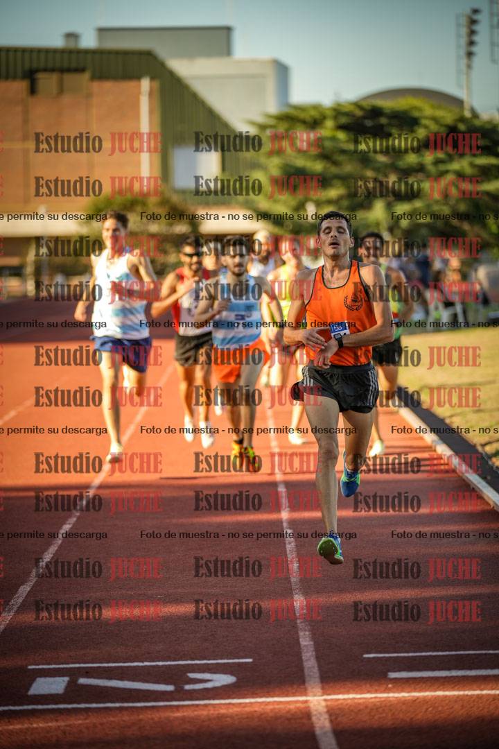 Fotos de los 3000 m llanos de varones