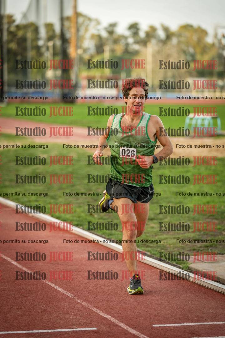 Fotos de los 3000 m llanos de varones