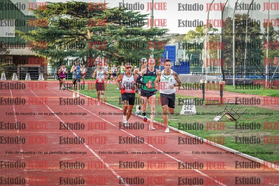 Fotos de los 3000 m llanos de varones