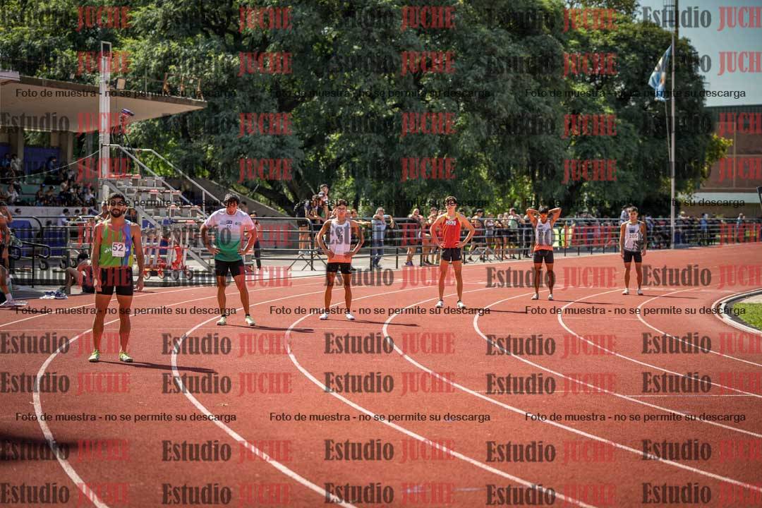Fotos de los 800 m llanos de varones