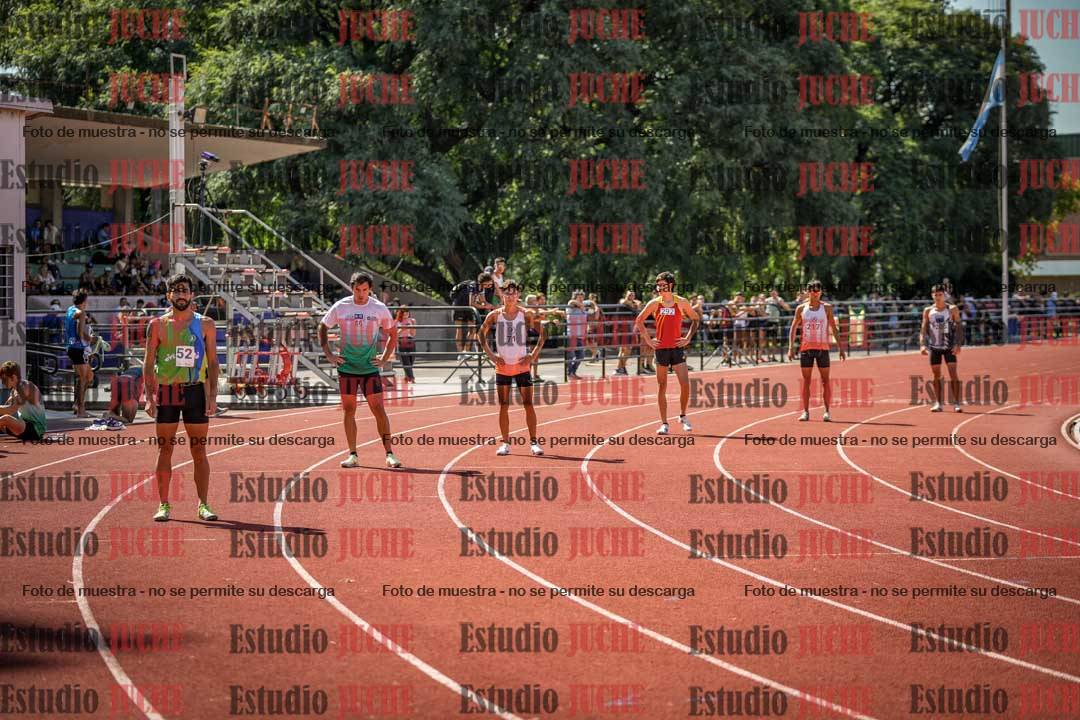 Fotos de los 800 m llanos de varones