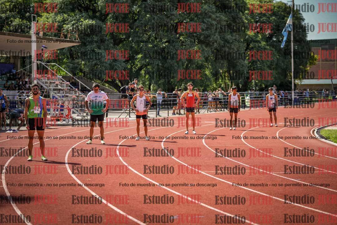 Fotos de los 800 m llanos de varones
