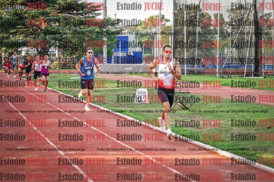 Fotos de los 3000 m llanos de varones
