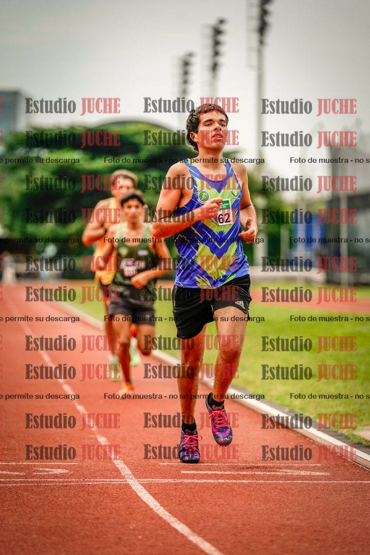 Fotos de los 800 m de varones