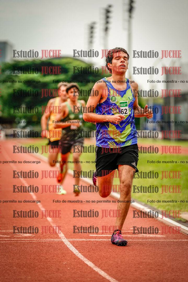 Fotos de los 800 m de varones
