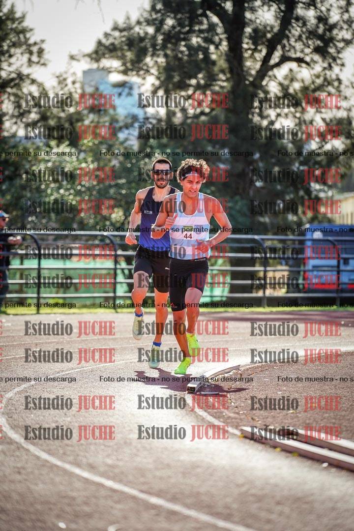 Fotos de los 3000 m llanos de varones
