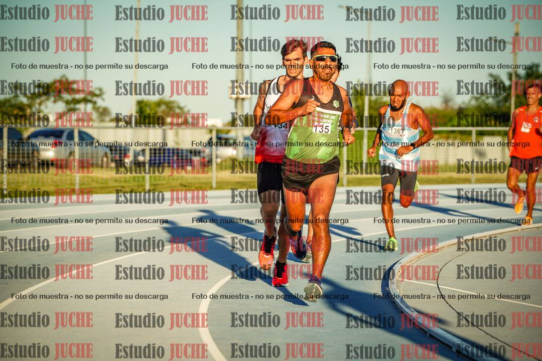 Fotos de los 1500 m llanos de varones