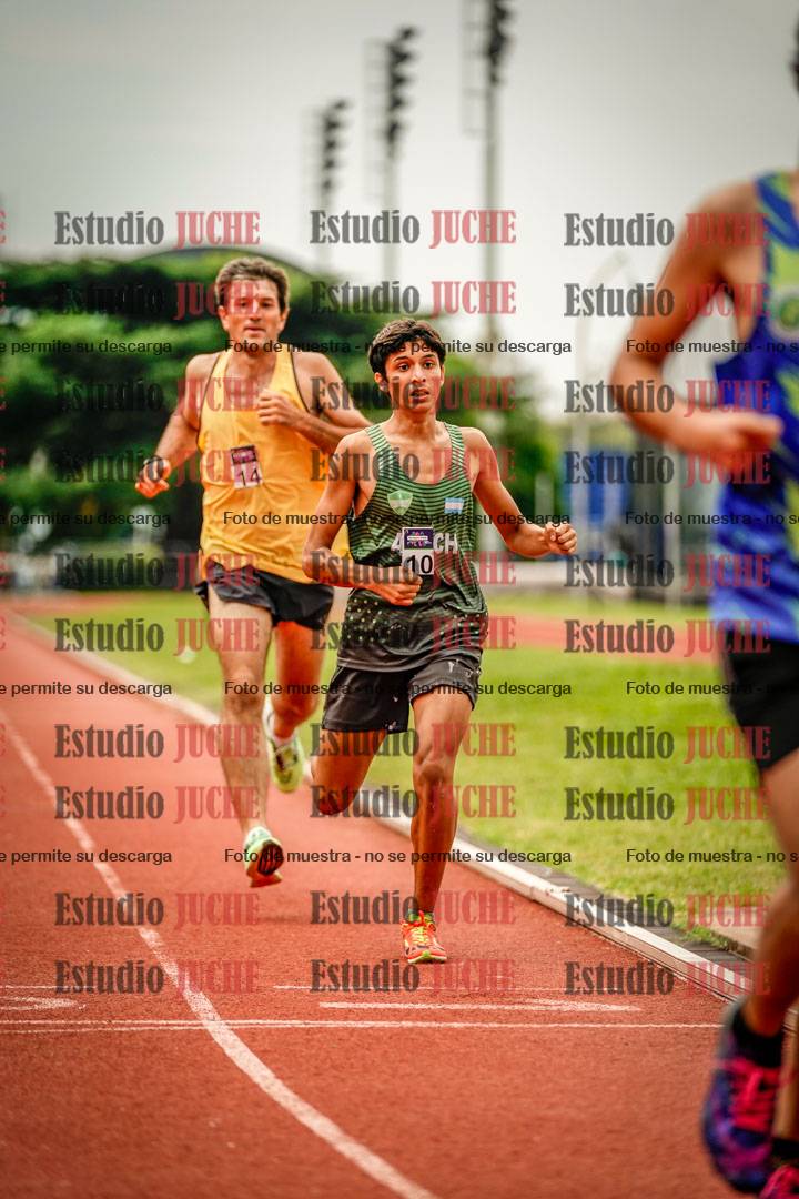 Fotos de los 800 m de varones