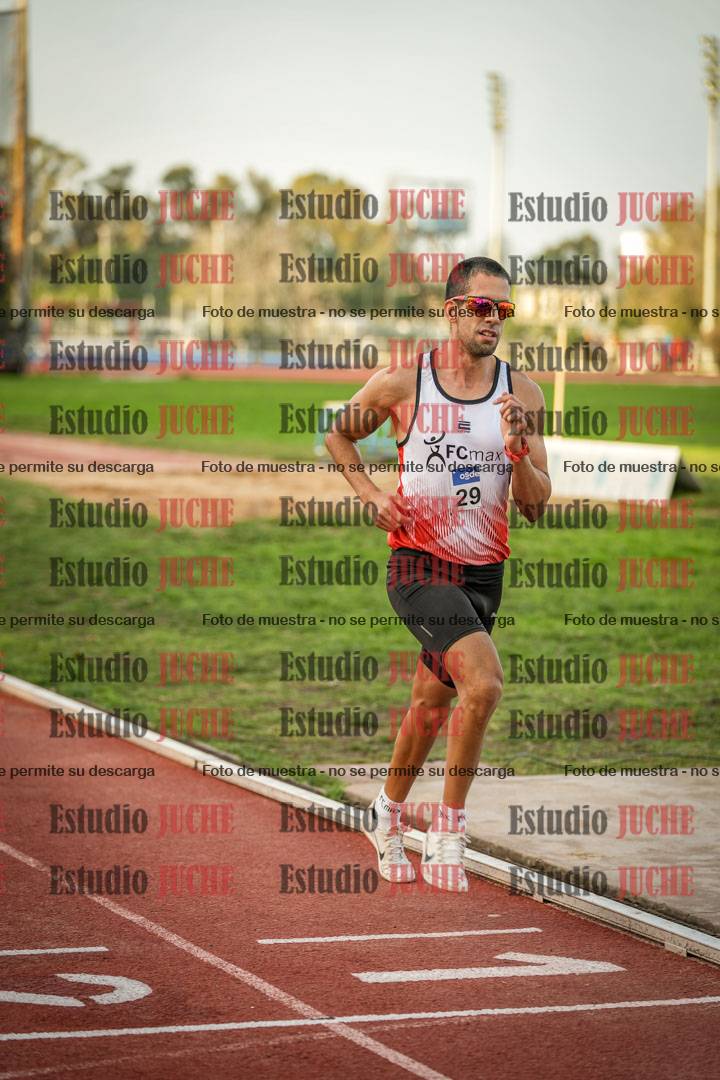 Fotos de los 3000 m llanos de varones