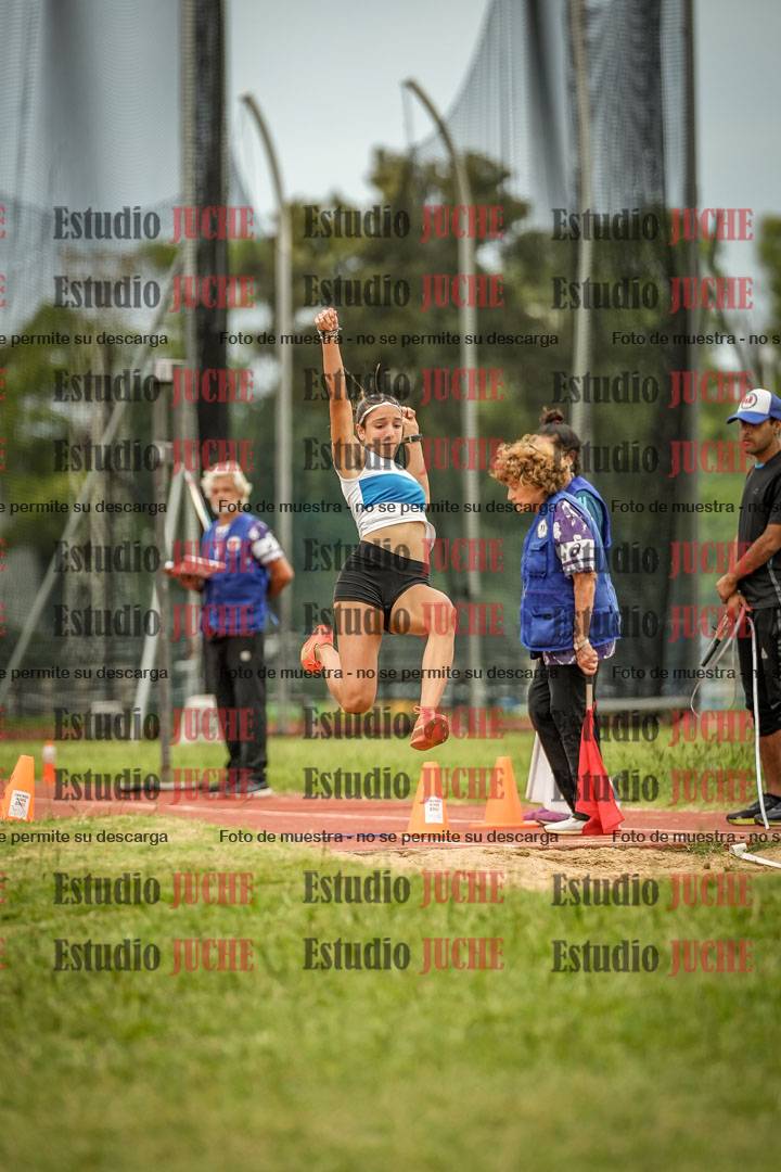 Fotos del salto en largo de mujeres - mayores