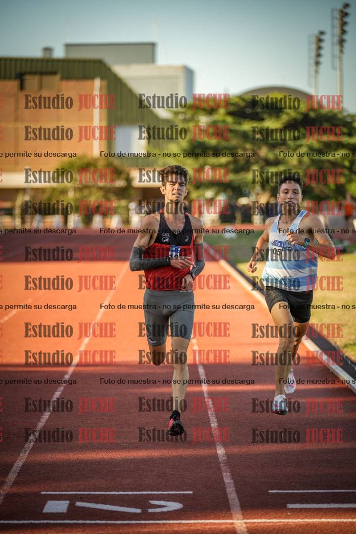 Fotos de los 3000 m llanos de varones