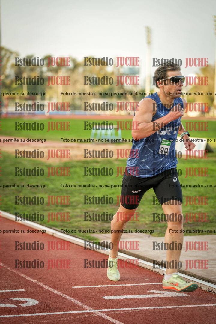 Fotos de los 3000 m llanos de varones