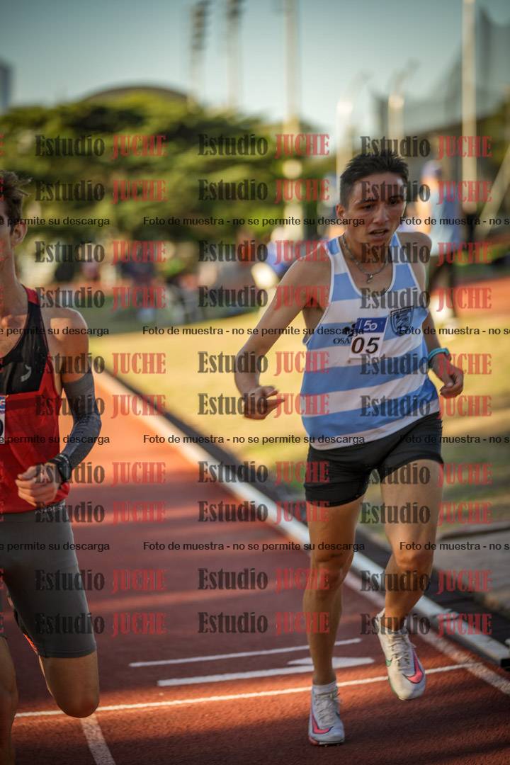 Fotos de los 3000 m llanos de varones
