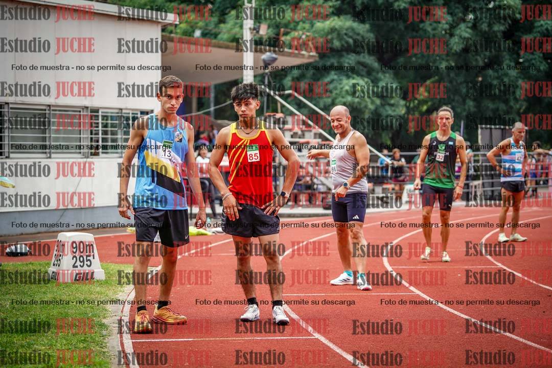 Fotos de los 800 m de varones