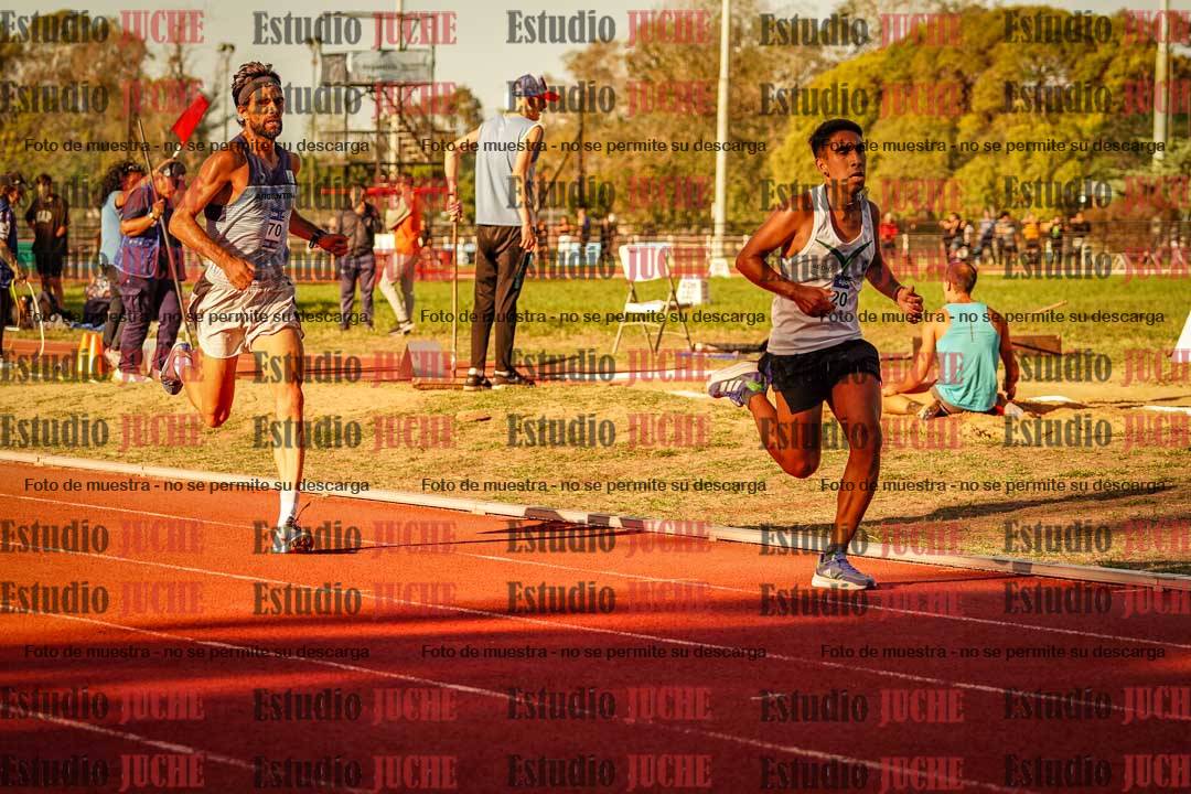 Fotos de los 3000 m llanos de varones