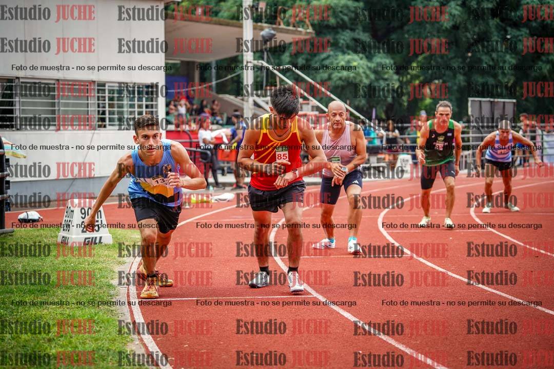 Fotos de los 800 m de varones