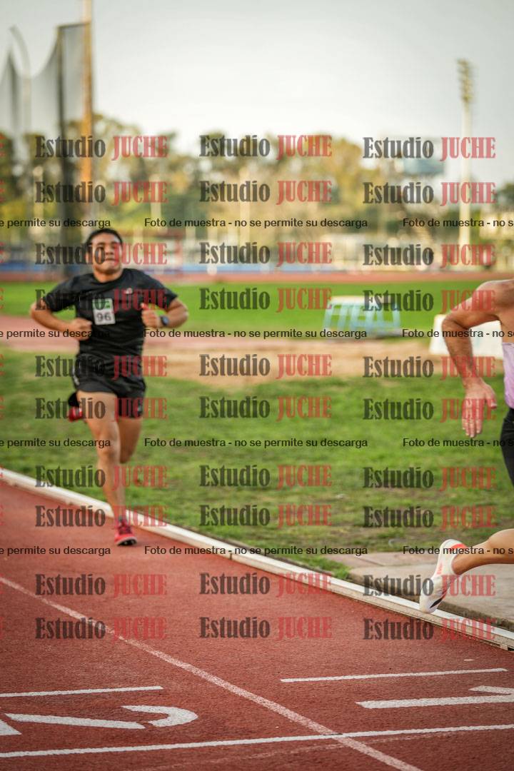 Fotos de los 3000 m llanos de varones