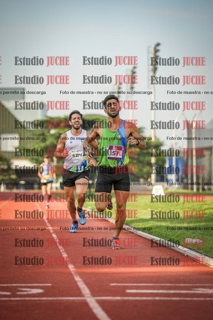 Fotos de los 3000 m llanos de varones