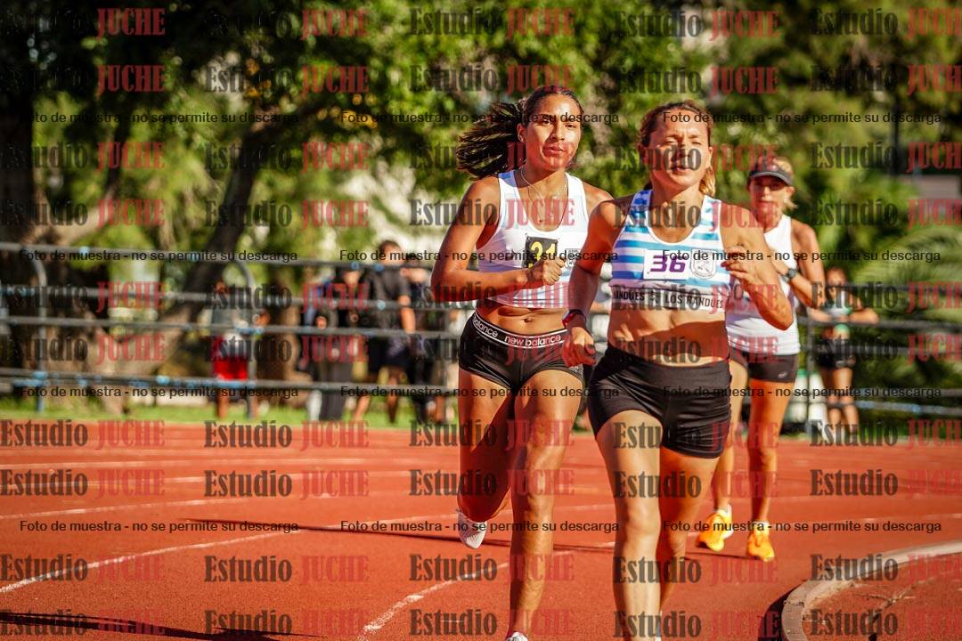 Fotos de los 1500 m llanos de mujeres