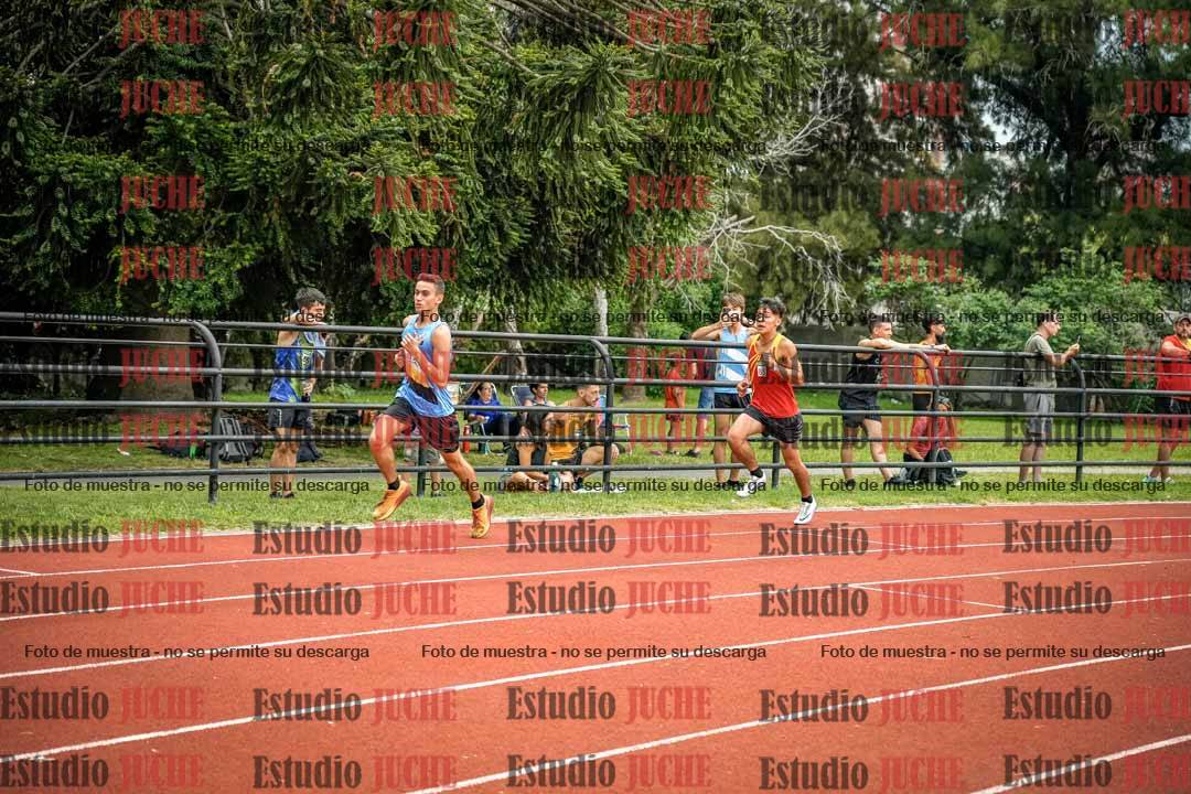 Fotos de los 800 m de varones
