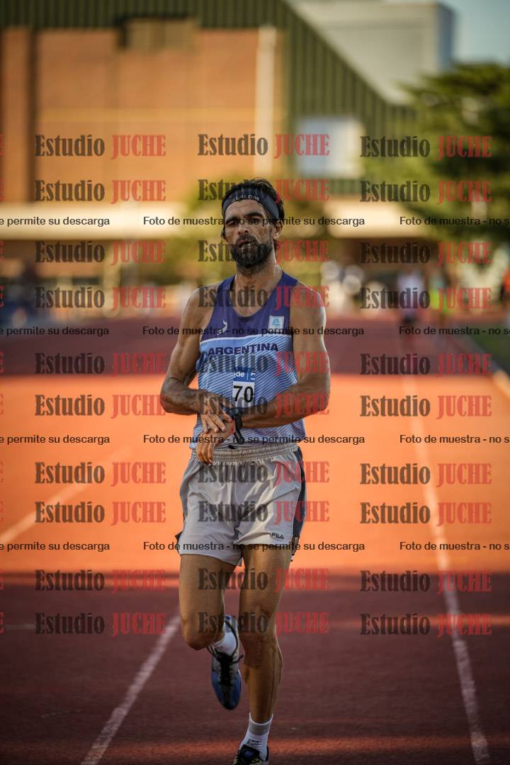 Fotos de los 3000 m llanos de varones