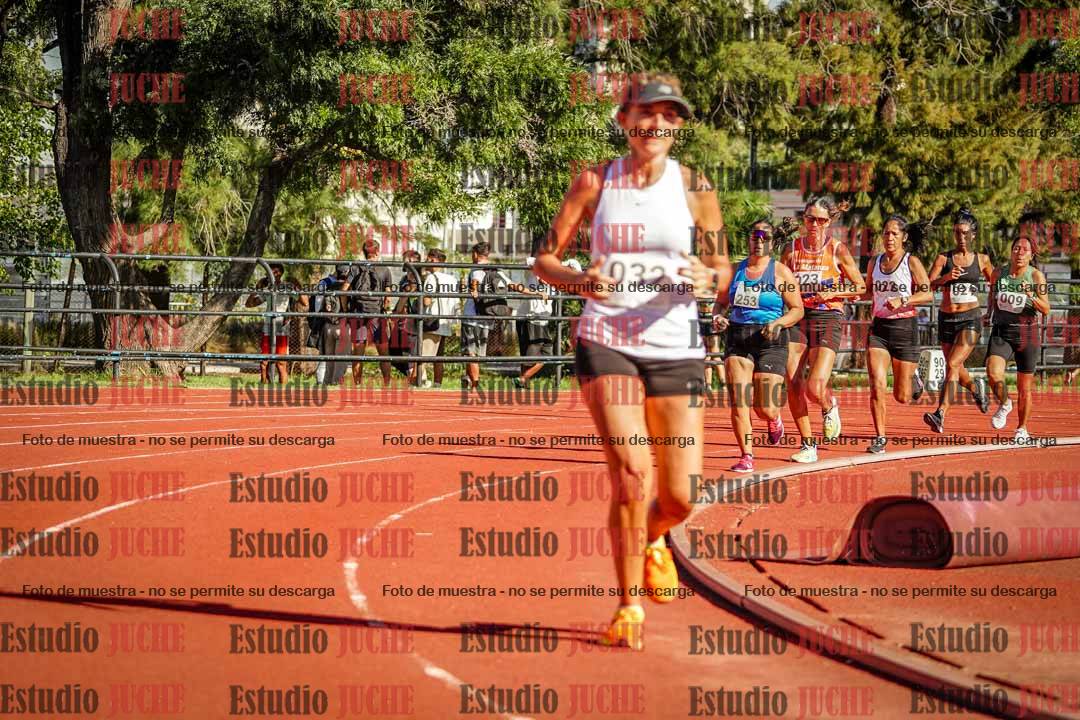 Fotos de los 1500 m llanos de mujeres