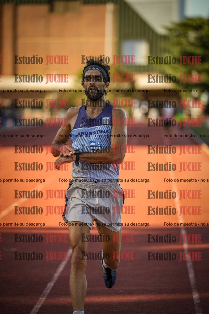 Fotos de los 3000 m llanos de varones