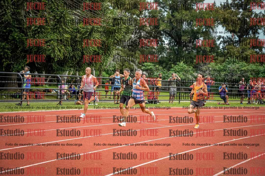 Fotos de los 800 m de varones