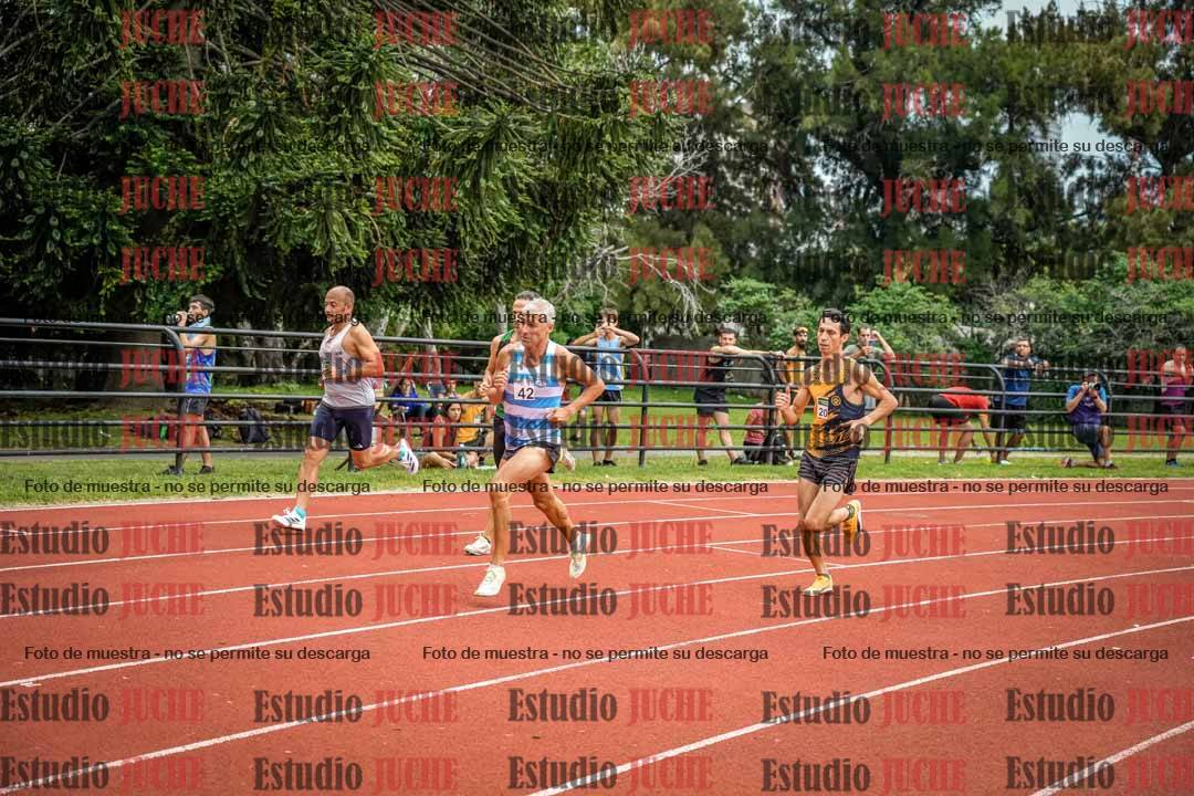 Fotos de los 800 m de varones