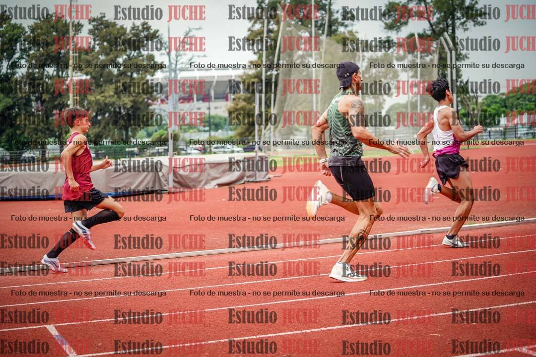 Fotos de los 800 m de varones