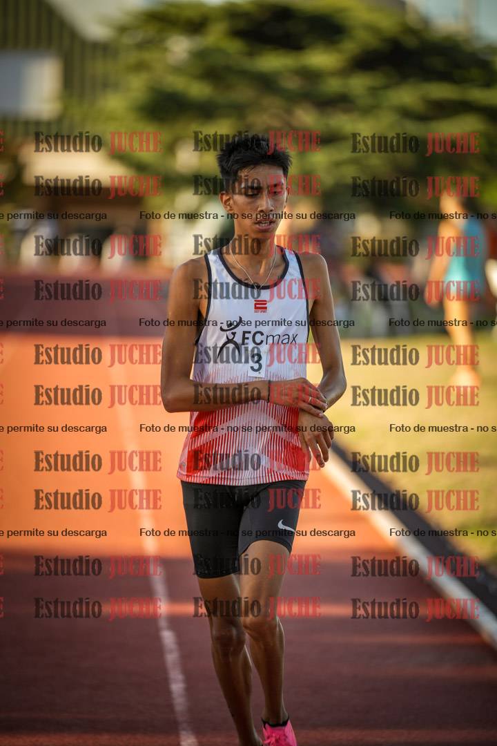 Fotos de los 3000 m llanos de varones