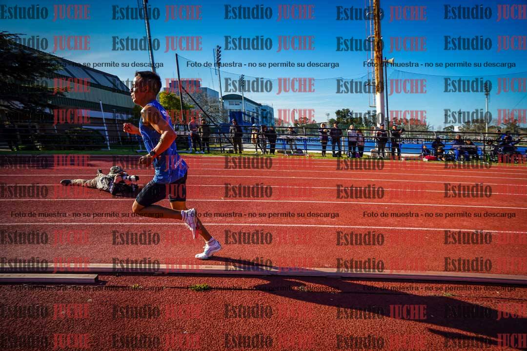 Fotos de los 3000 m llanos de varones