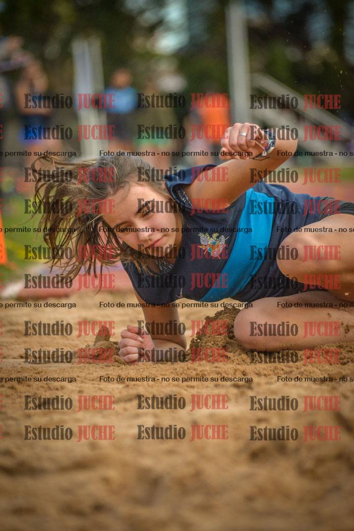 Fotos del salto en largo - mujeres U16