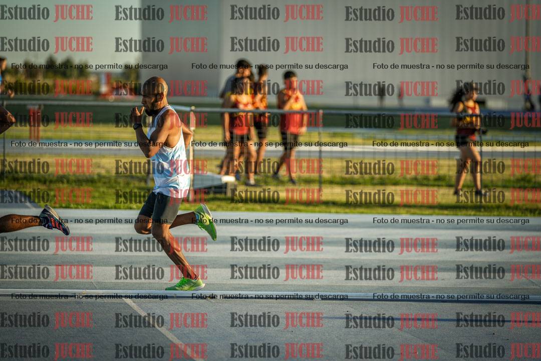 Fotos de los 1500 m llanos de varones